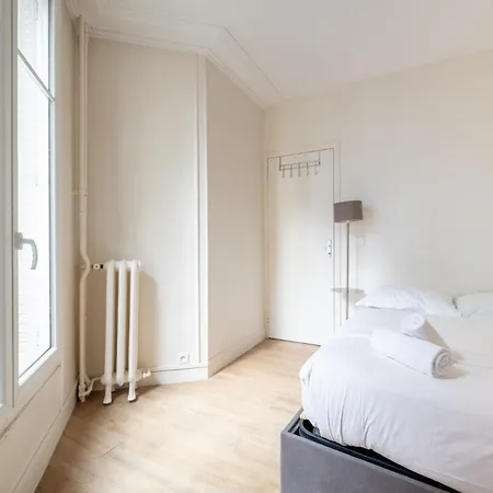 Charming And Bright 1bdr Near The Marais شقة باريس